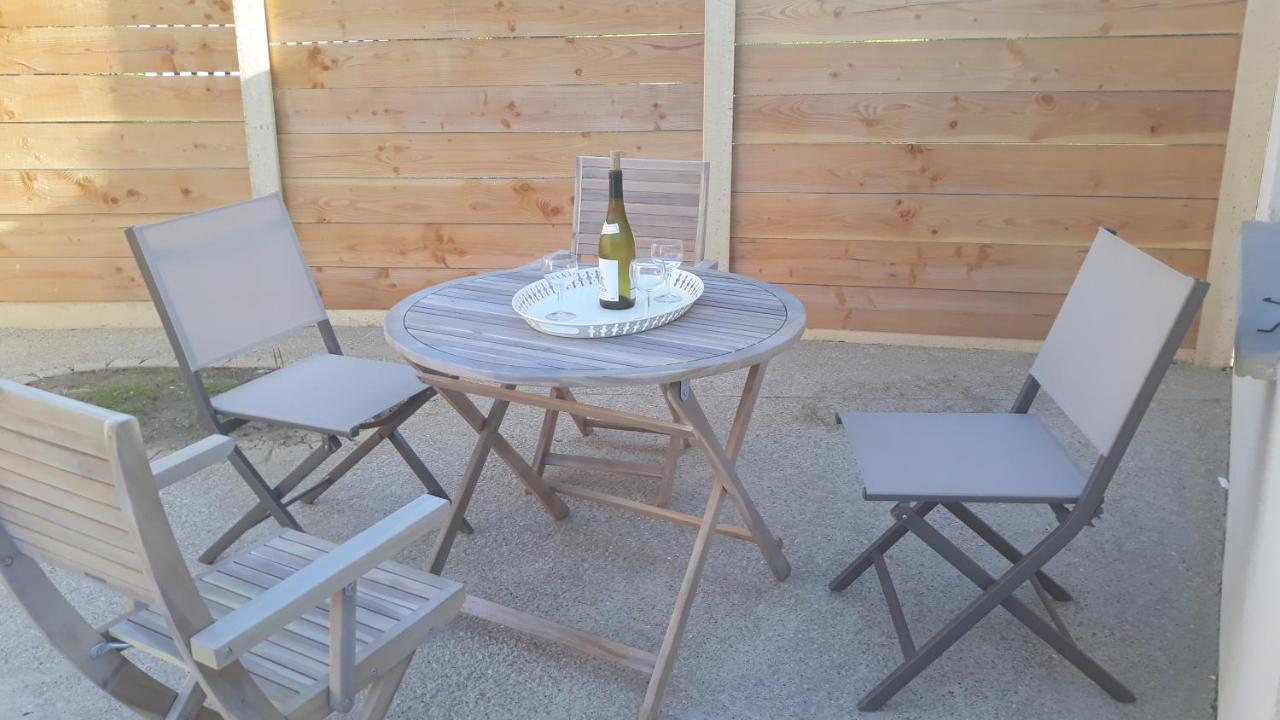 Charmante Petite Maison Rostiviec Bord De Mer Loperhet Экстерьер фото